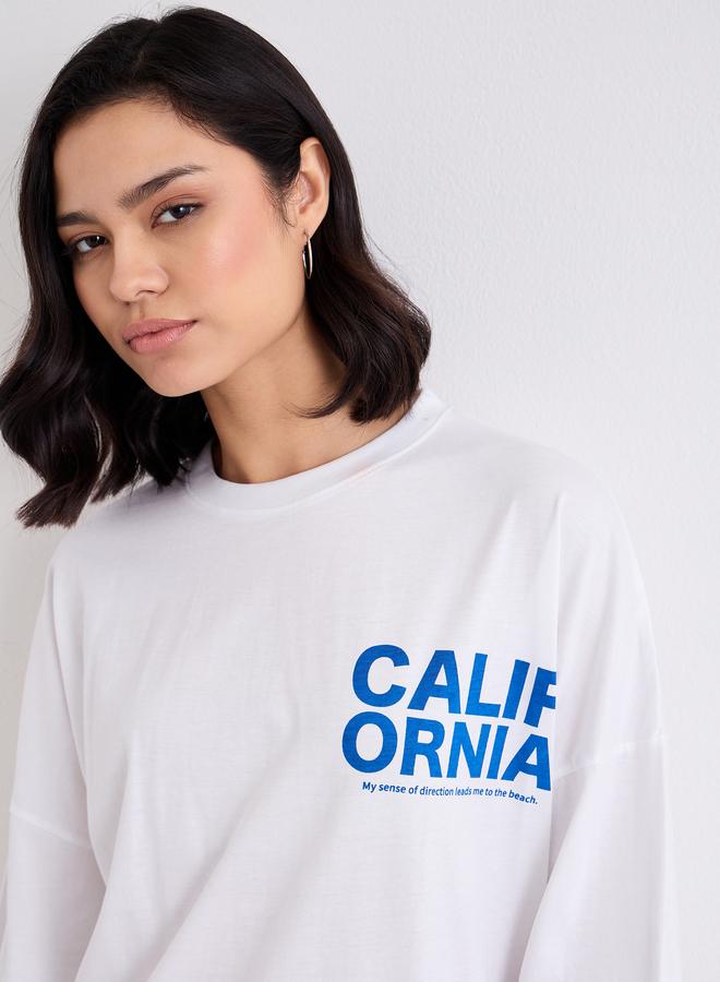 ستايلي تيشيرت فضفاض بطبعة كتابة وياقة دائرية - Image 1